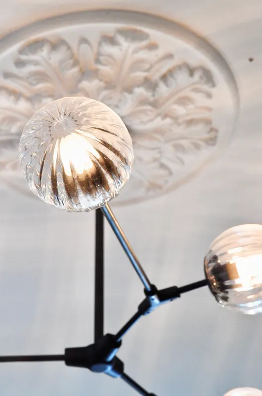 interior elegance ceiling detail