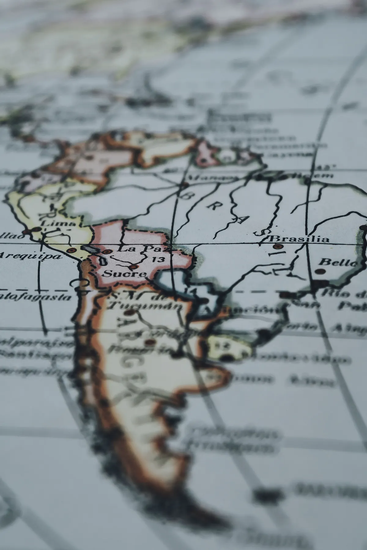 Global trade map showing corridors