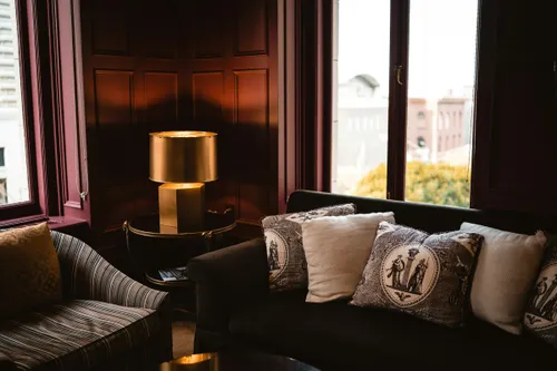 Sophisticated seating area