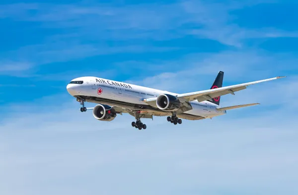 Air Canada airline representing air freight