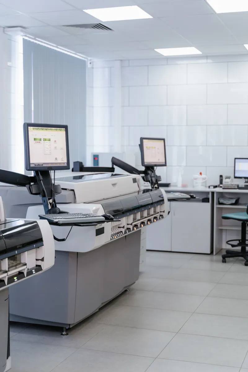 Precision label printer