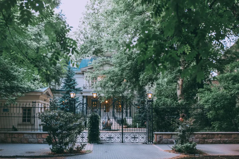 Melrose Park Estate Entrance